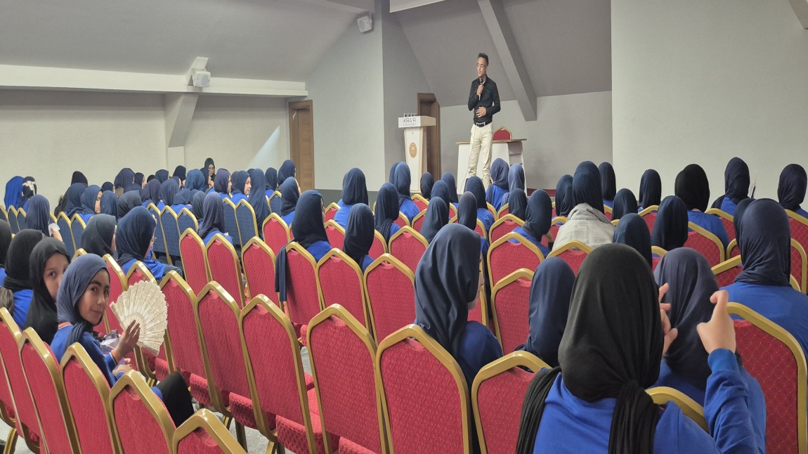 MAYIS AYI OKUR- YAZAR BULUŞMAMIZ